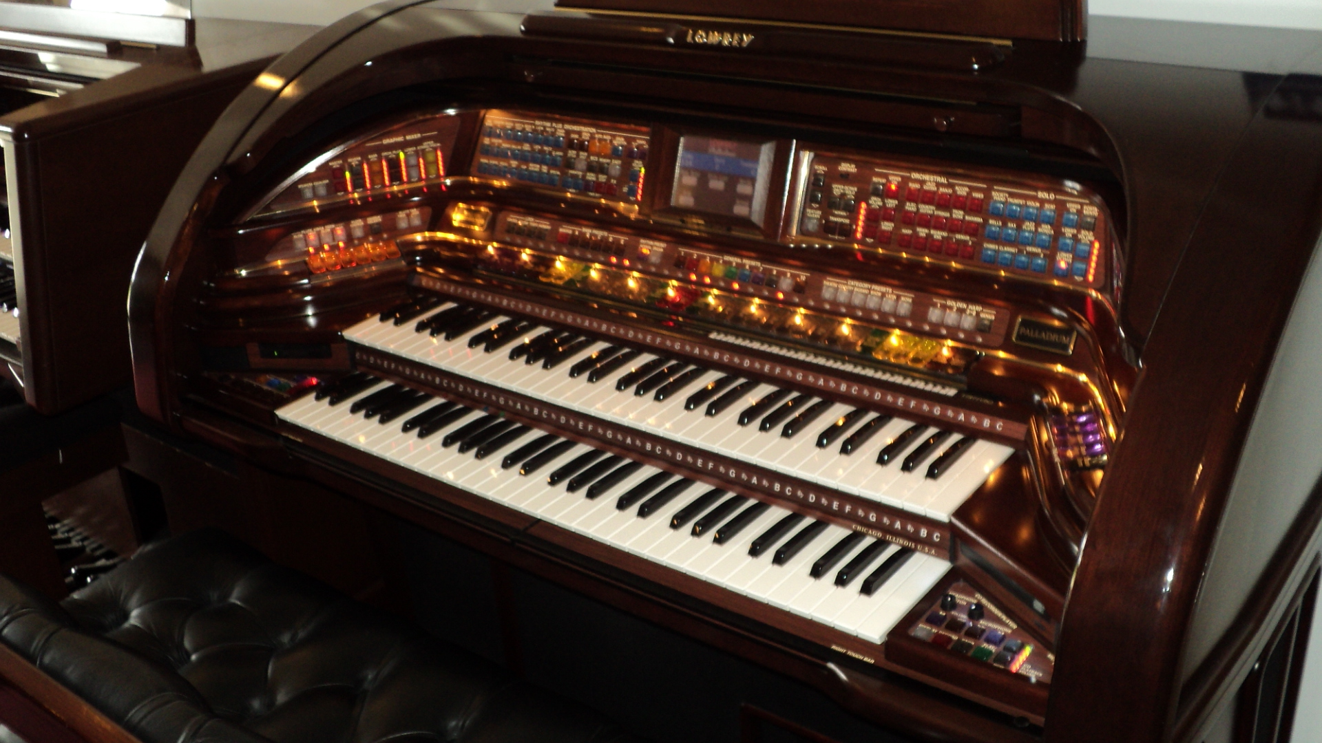what were the lowrey organ models 18